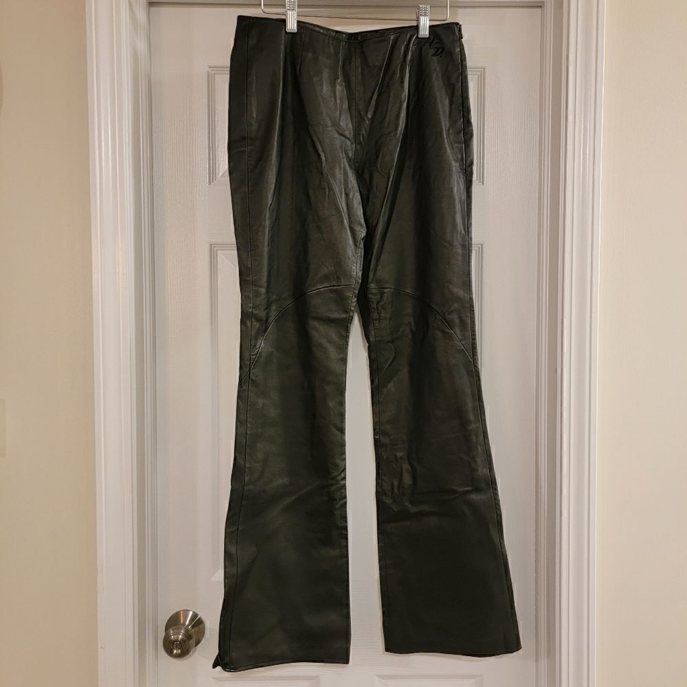 Harley-Davidson Premonition motorcycle black leather pants size 6 NWT